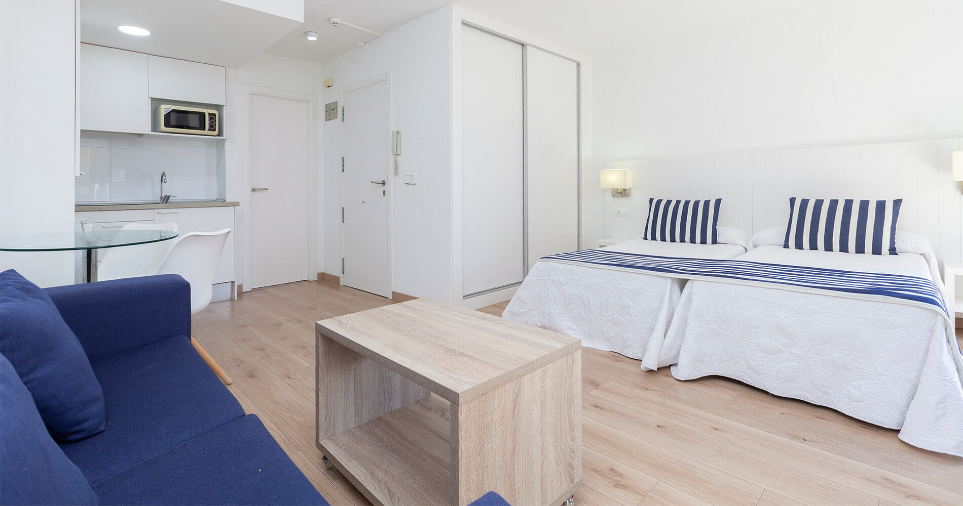 Apartamentos La Mar